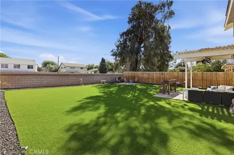 Exterior - 1342 Lightcap St, Lancaster, CA 93535 photo 3 of 4