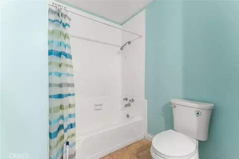 Bath - 38447 2nd St E, Palmdale, CA 93550 photo 2 of 4