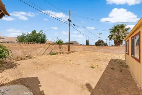Exterior - 38447 2nd St E, Palmdale, CA 93550 photo 3 of 8