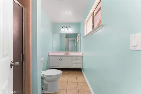 Bath - 38447 2nd St E, Palmdale, CA 93550 photo 3 of 4
