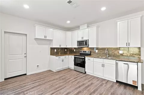 Kitchen - 9121 Prometheus, Bakersfield, CA 93306 photo 3 of 3