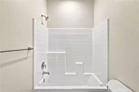 Bath - 9121 Prometheus, Bakersfield, CA 93306 photo 4 of 5