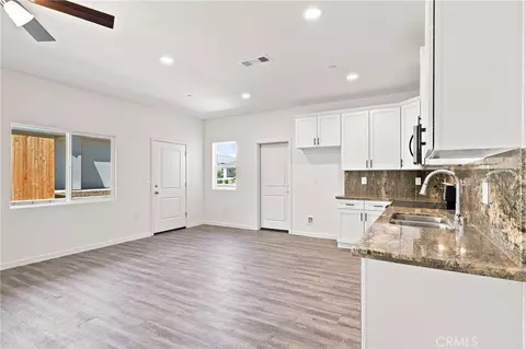 Living - 9121 Prometheus, Bakersfield, CA 93306 photo 9 of 11