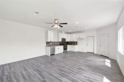 Living - 9121 Prometheus, Bakersfield, CA 93306 photo 2 of 11