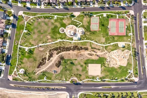 View/Area - 9121 Prometheus, Bakersfield, CA 93306 photo 5 of 7
