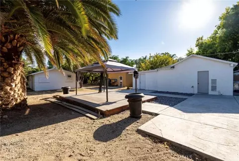 Exterior - 18942 Arminta St, Reseda, CA 91335 photo 6 of 11