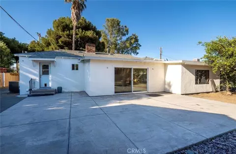 Exterior - 18942 Arminta St, Reseda, CA 91335 photo 3 of 11