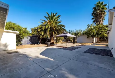 Exterior - 18942 Arminta St, Reseda, CA 91335 photo 4 of 11