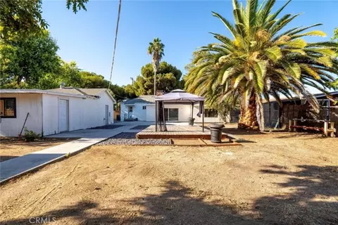 Exterior - 18942 Arminta St, Reseda, CA 91335 photo 9 of 11