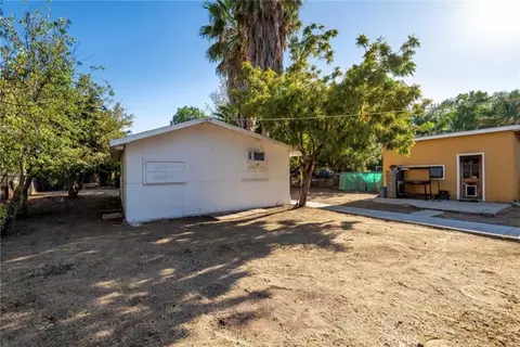 Exterior - 18942 Arminta St, Reseda, CA 91335 photo 7 of 11