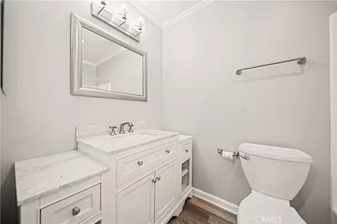 Bath - 2915 Deacon St #17, Simi Valley, CA 93065 photo 2 of 4