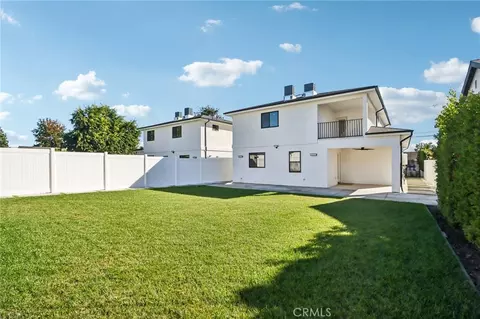 Exterior - 14931 Vose St, Van Nuys, CA 91405 photo 8 of 11