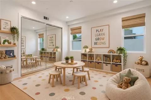 Other - 14931 Vose St, Van Nuys, CA 91405 photo 3 of 11