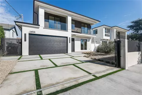 Exterior - 14931 Vose St, Van Nuys, CA 91405 photo 2 of 11