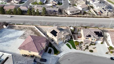 View/Area - 4727 W Vahan Ct, Lancaster, CA 93536 photo 2 of 4