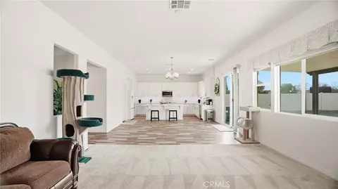 Entry Way - 4727 W Vahan Ct, Lancaster, CA 93536 photo 3 of 14