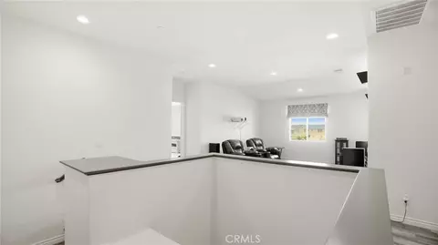 Entry Way - 4727 W Vahan Ct, Lancaster, CA 93536 photo 11 of 14