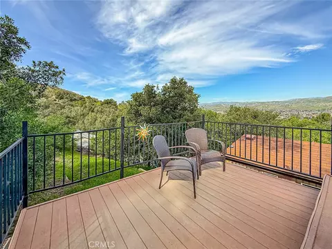 Exterior - 1059 Alta Vis, Simi Valley, CA 93063 photo 13 of 18