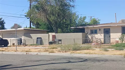 45311 Gadsden Ave, Lancaster, CA 93534 photo 2