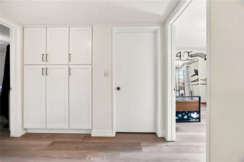 Entry Way - 10640 Sylvia Ave, Porter Ranch, CA 91326 photo 4 of 5