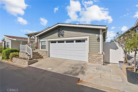 15455 Glenoaks Blvd #SPC 4, Sylmar, CA 91342