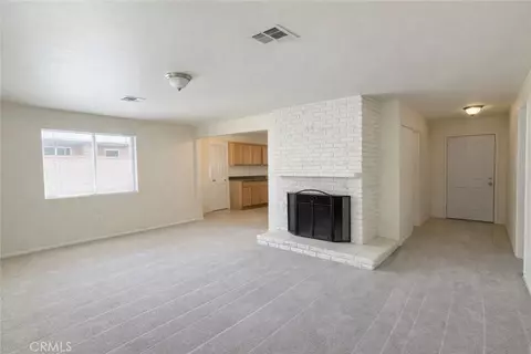 Living - 44608 Stanridge, Lancaster, CA 93535 photo 2 of 4