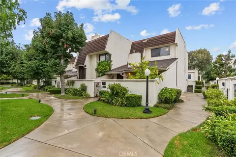 6249 Randi Ave, Woodland Hills, CA 91367