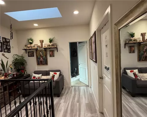 Entry Way - 10349 Diamond Way, Pacoima, CA 91331 photo 5 of 8