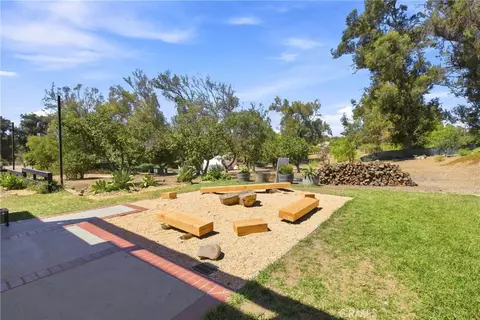 Exterior - 8075 Fruitvale Ave, Moorpark, CA 93021 photo 6 of 20