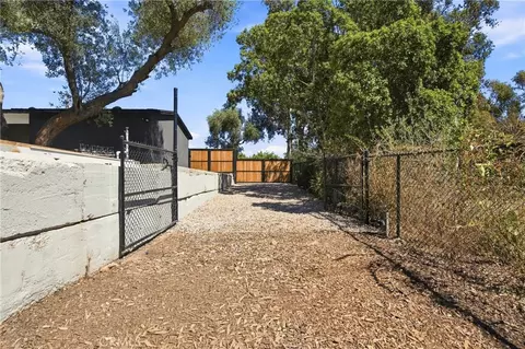 Exterior - 8075 Fruitvale Ave, Moorpark, CA 93021 photo 18 of 20