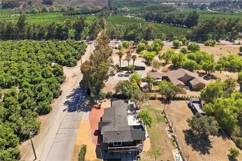 View/Area - 8075 Fruitvale Ave, Moorpark, CA 93021 photo 4 of 6