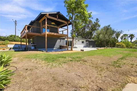 Exterior - 8075 Fruitvale Ave, Moorpark, CA 93021 photo 10 of 20