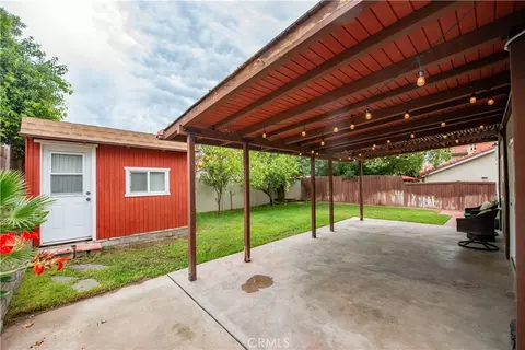 Exterior - 27872 Wakefield Rd, Castaic, CA 91384 photo 5 of 10