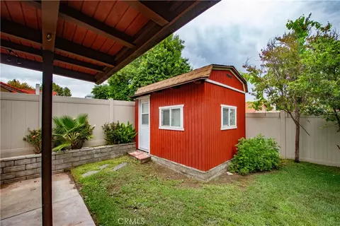 Exterior - 27872 Wakefield Rd, Castaic, CA 91384 photo 7 of 10
