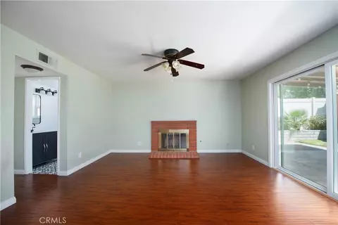 Living - 27872 Wakefield Rd, Castaic, CA 91384 photo 7 of 8