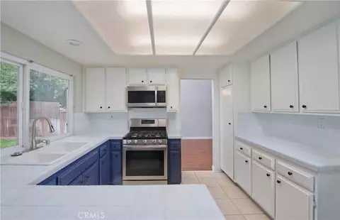 Kitchen - 27872 Wakefield Rd, Castaic, CA 91384 photo 1 of 1