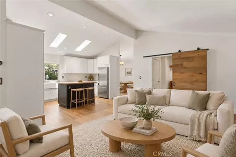 34 Nottingham Rd, Westlake Village, CA 91361
