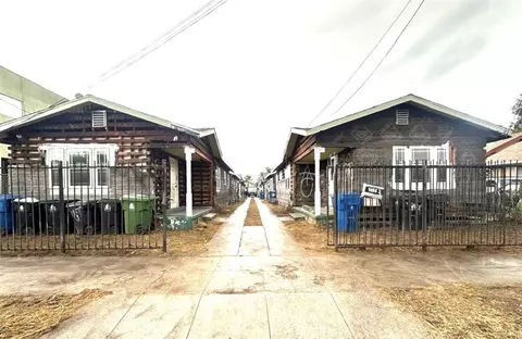 1094 W 39th, Los Angeles, CA 90037