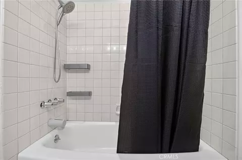 Bath - 2630 Lee St, Simi Valley, CA 93065 photo 3 of 4