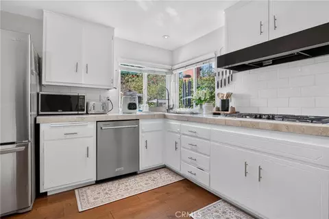 Kitchen - 2630 Lee St, Simi Valley, CA 93065 photo 2 of 3