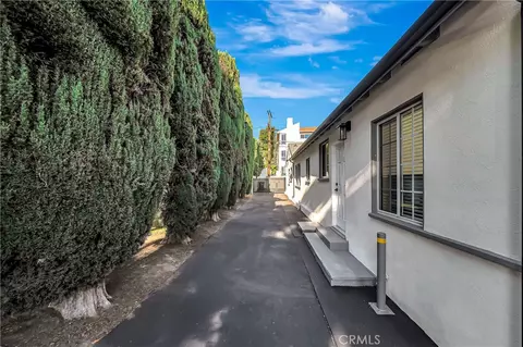 Exterior - 128 Lukens Pl, Glendale, CA 91206 photo 2 of 6