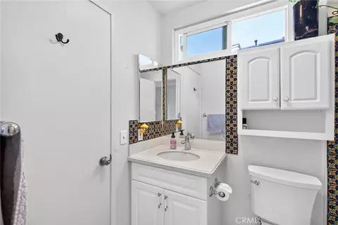 Bath - 2347 Viewridge Pl, Escondido, CA 92026 photo 1 of 6