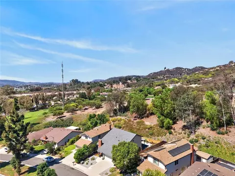 View/Area - 2347 Viewridge Pl, Escondido, CA 92026 photo 3 of 8