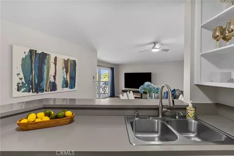 Kitchen - 2901 Peninsula Rd #137, Oxnard, CA 93035 photo 3 of 3