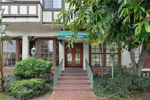 17914 Magnolia, Encino, CA 91316