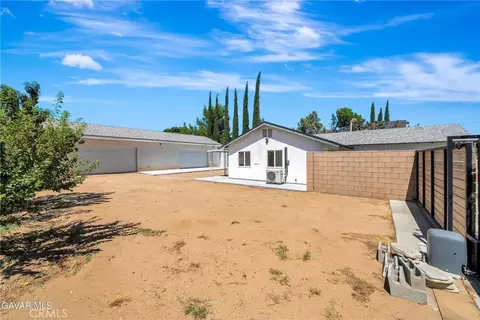 Exterior - 41623 55th St West W, Lancaster, CA 93536 photo 11 of 23