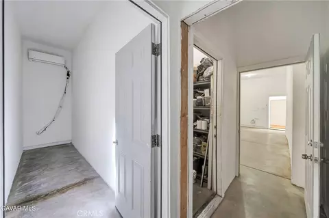 Entry Way - 41623 55th St West W, Lancaster, CA 93536 photo 6 of 6