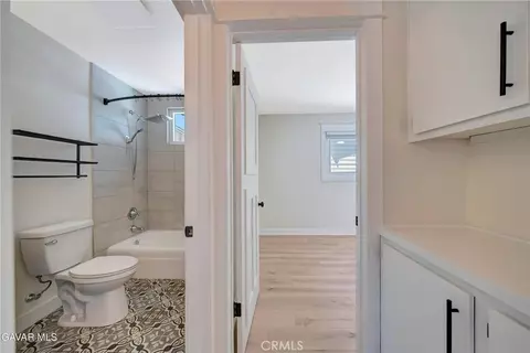 Entry Way - 41623 55th St West W, Lancaster, CA 93536 photo 3 of 6