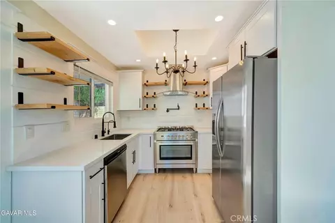 Kitchen - 41623 55th St West W, Lancaster, CA 93536 photo 2 of 5