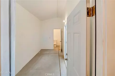 Entry Way - 41623 55th St West W, Lancaster, CA 93536 photo 5 of 6
